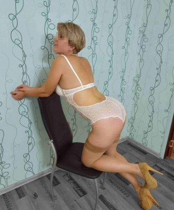 Живу в Москве и предлагаю тебе незабываемые моменты удовольствия. Мои услуги направлены на то, чтобы ты почувствовал себя особенным и полностью расслабился. В моем арсенале много возможностей, чтобы удовлетворить все твои потребности. Готова исполнить все твои фантазии и желания. Посмотри мои фото, чтобы оценить мою красоту и изящество. Хочешь насладиться моментами страсти и нежности? Тогда скорее звони мне и получи порцию настоящего удовольствия. Со мной ты откроешь новые грани наслаждения. Жду тебя! ❤️💋 9862, 34 года